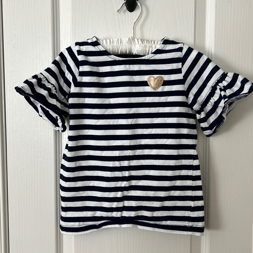 Carter’s Bell Sleeve Top - Size 7